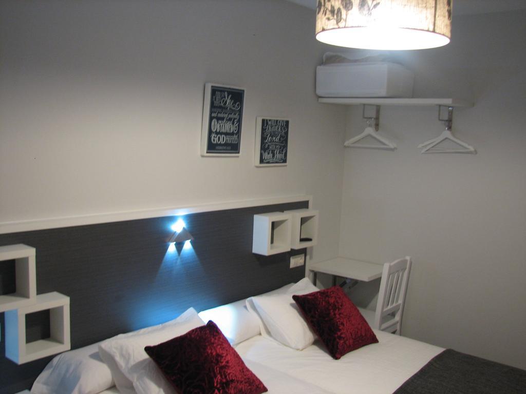 Hostal Meson Do Loyo بورتومارين الغرفة الصورة